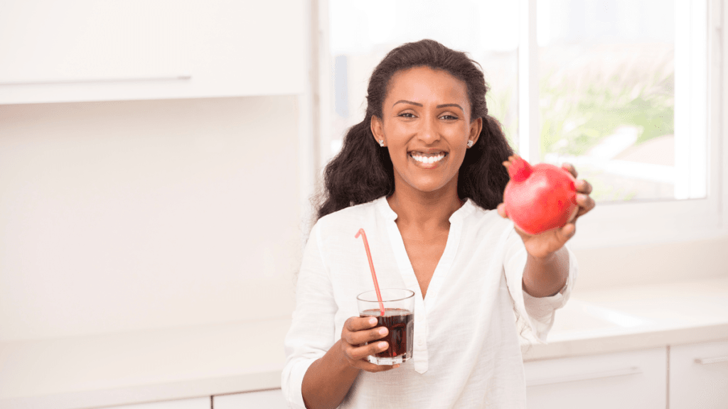 **Tratamento Natural dos Rins com Suco de Romã 2.0** 12 suco de Romã